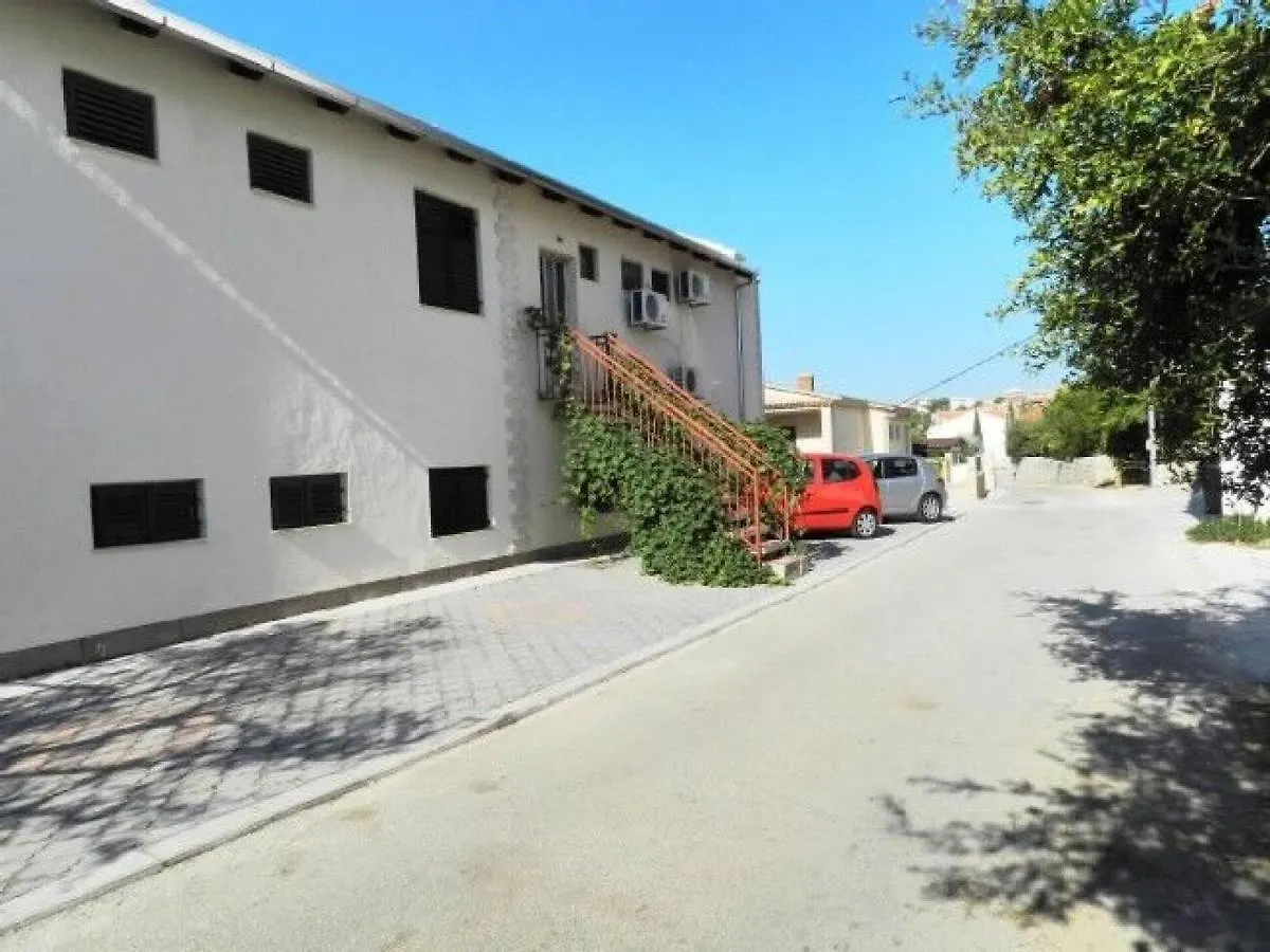 Apartments Bee Maja Trogir 0*,