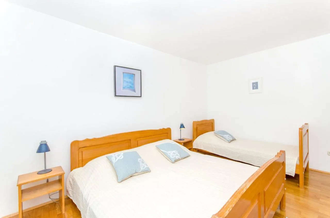 Apartments Bee Maja Trogir