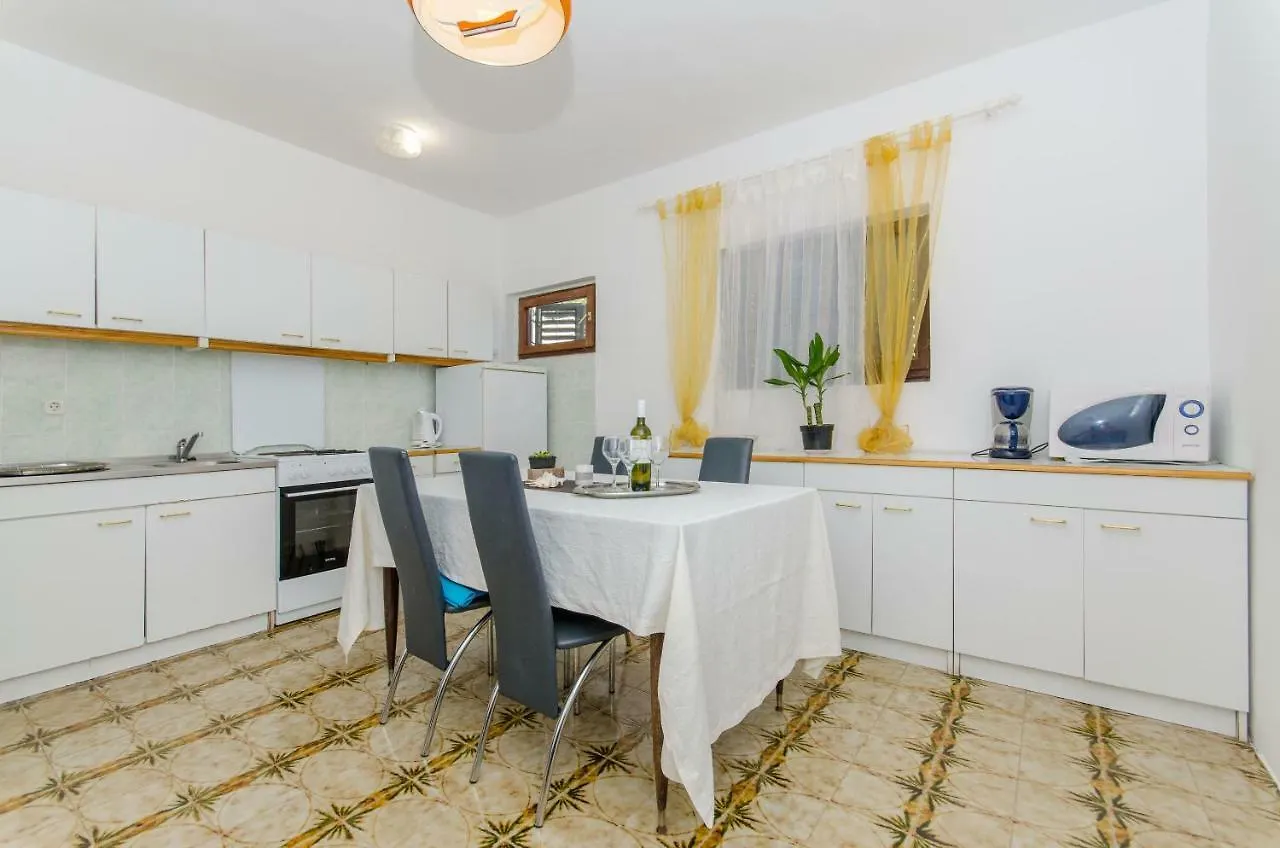 Apartments Bee Maja Trogir Chorvatsko